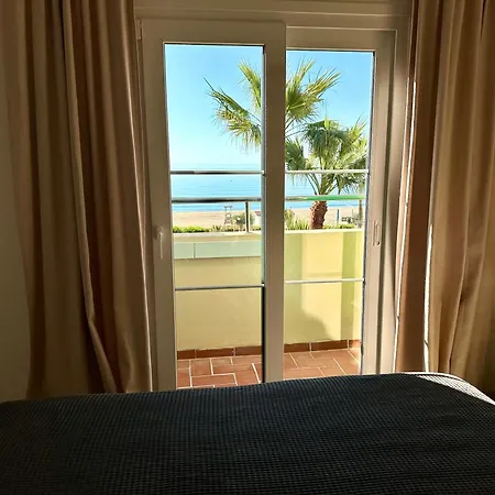 Beachfront & Sea View - Sea, Mountains And Right In Front Of Apartament Bahia de Casares